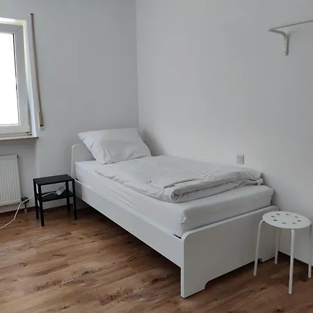 Dwk: Monteurhaus 4*